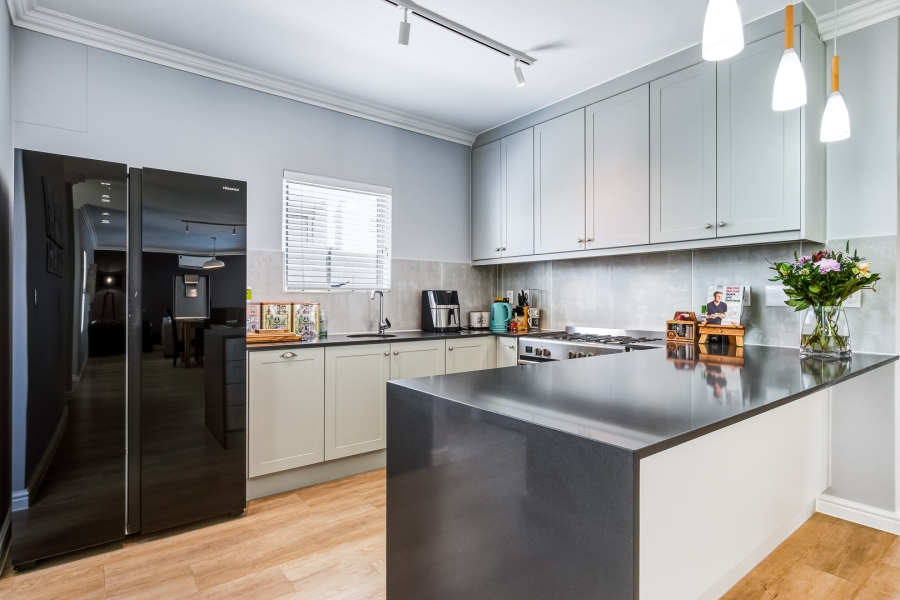 3 Bedroom Property for Sale in Pinehurst Western Cape